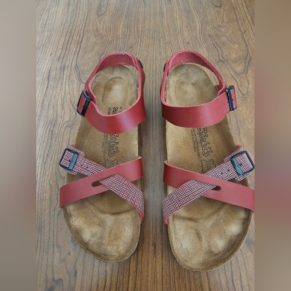 Birki's Lillie Birkenstock Dark Maroon Women's Sandals Size 41 L10 M8